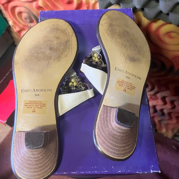 Enzo Angioloni women’s brown sandal healed beaded 9M BOX - Picture 2 of 3